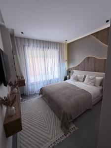 Luxury Aprt with Terrace