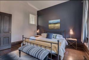 Modern Industrial Suite Sleeps at 7! - The Roland