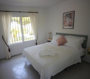 Miraflores Rancho B, Tranquil, 3 Bedroom, Ground floor, Garden Apartment