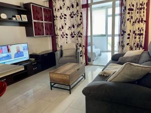 Apt Acogedor con Piscina en Fuengirola