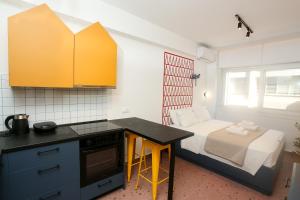 Valory #2,8 Aesthetic Stay