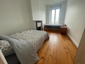 Appartement lumineux avec cour privée 2 chambres 6 personnes plein centre