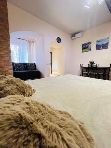 Квартира в центре! Книжный рынок!