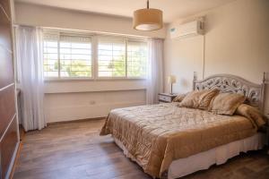 Casa Francisco - Casa en Punta Mogotes para 4 PAX - Hola Sur