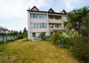 Cozy Apartment Near Forest