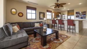 Pacifico C510 3BR Resort - Club Condo Coco