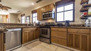 Pacifico C510 3BR Resort - Club Condo Coco