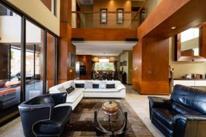 Villa Los Sueos 6 Br Pool & Bbq Terrace