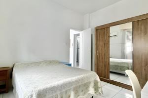 Vista praia do Embaré com Ar