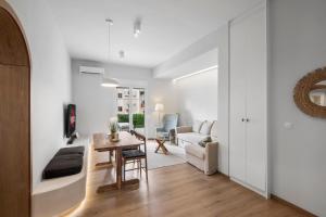 Luxury 2BR Apartment near the marina, Heart of Piraeus