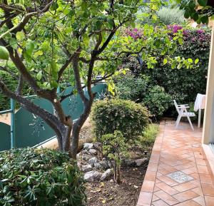 Chez Cecilia , bellissima casa indipendente con giardino e patio