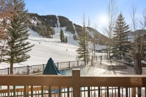 The Ritz-Carlton Club, Two-Bedroom WR Residence 2412, Ski-in & Ski-out Resort in Aspen Highlands