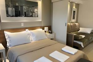 Em frente ao Shopping & Allianz Parque in Hotel