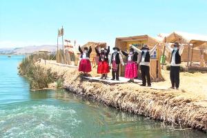 Titicaca Totora Wasi
