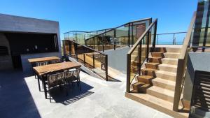 Lindo apto todo climatizado, piscina na cobertura