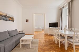 Grand Viennese Residence 2