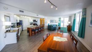 Atlantic Terrace 2 Bedroom Apartment with Balcony and Resort Access