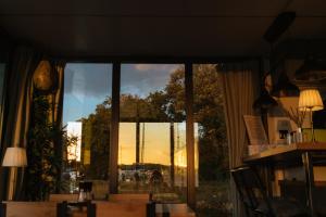 La Petite Foret Houseboat on the Isle of Wight