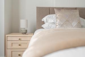 Spacious 3 Bed House Free Parking Ideal for Contractors and Families