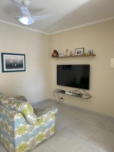 Apto Arejado a 500m da Praia do Tenório em Ubatuba