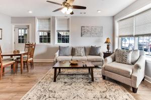 Wayne Mansion Carriage Lower by Lucky Savannah