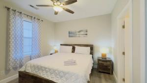 Bright 1BR Escape Near Beach Golf