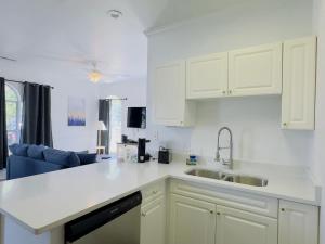 Cozy 1BR Condo 5 Min to Beach First-Floor