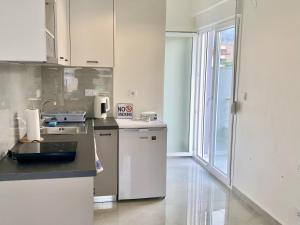 Mistral House Two Level Sea and Mountain Suite