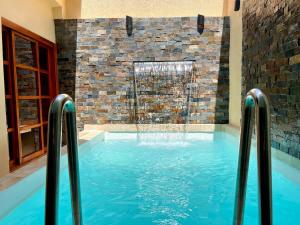 7 Bedroom Gorgeous Vacation Villa - Close to Walled City