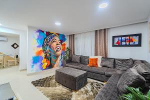 5 Bedroom Villa with Pool & Rooftop Near Old City