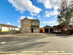 Elysian Escape, modern 5 bedroom house