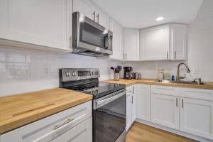 Lynwood Collection on Forsyth 3A by Lucky Savannah