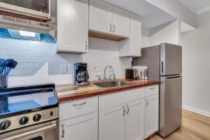 Lynwood Collection on Forsyth 4B by Lucky Savannah