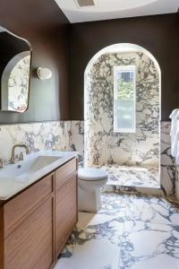 Massive NYC Brownstone wPatio