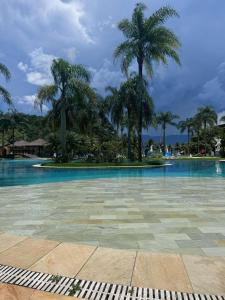 Aconchegante apartamento Angra dos Reis - Com piscina, bar molhado e marina