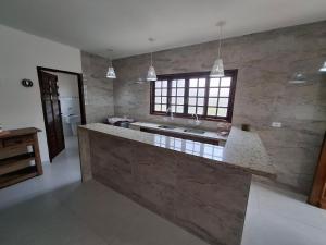 Chácara em Condomínio com 05 dormitórios LT0049