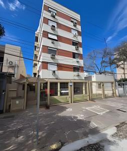 "Estadia Tri" Ótima Localização e com Garagem!