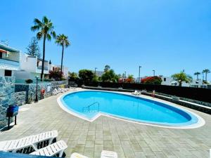 Waves and Relax in Apartamerica