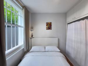 Lovely 2 bedroom Garden Flat apartment in West Kensington