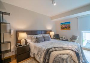 Luxury Flat Miraflores Pool Gym Fast WiFi Balcony