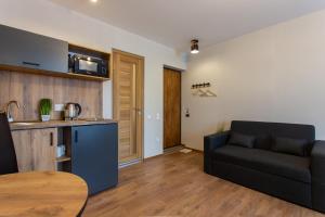 Сучасна студія в центрі - Харківська набережна 3