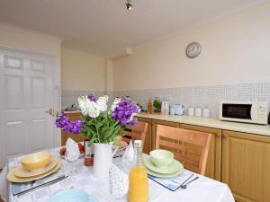 2 Bed in Bude 53635