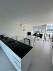 Arenas Calidas Carilo