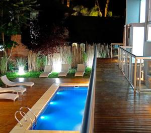 Arenas Calidas Carilo