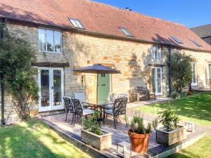 3 Bed in Stratford-upon-Avon 54081