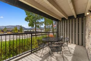 Lake Cliffe 108 Building F