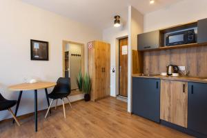 Нова студія в стилі лофт біля ТРЦ Нікольський - Харківська набережна 3-9