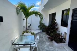 Lavish Studio wPatio #1 Isla Mujeres Downtown