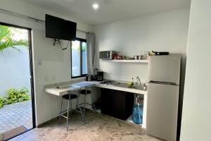 Lavish Studio wPatio #2 Isla Mujeres Downtown