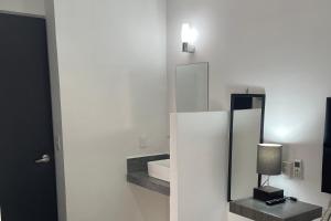 Lavish Studio wPatio #2 Isla Mujeres Downtown